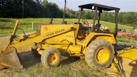 john deere 210c loader specs